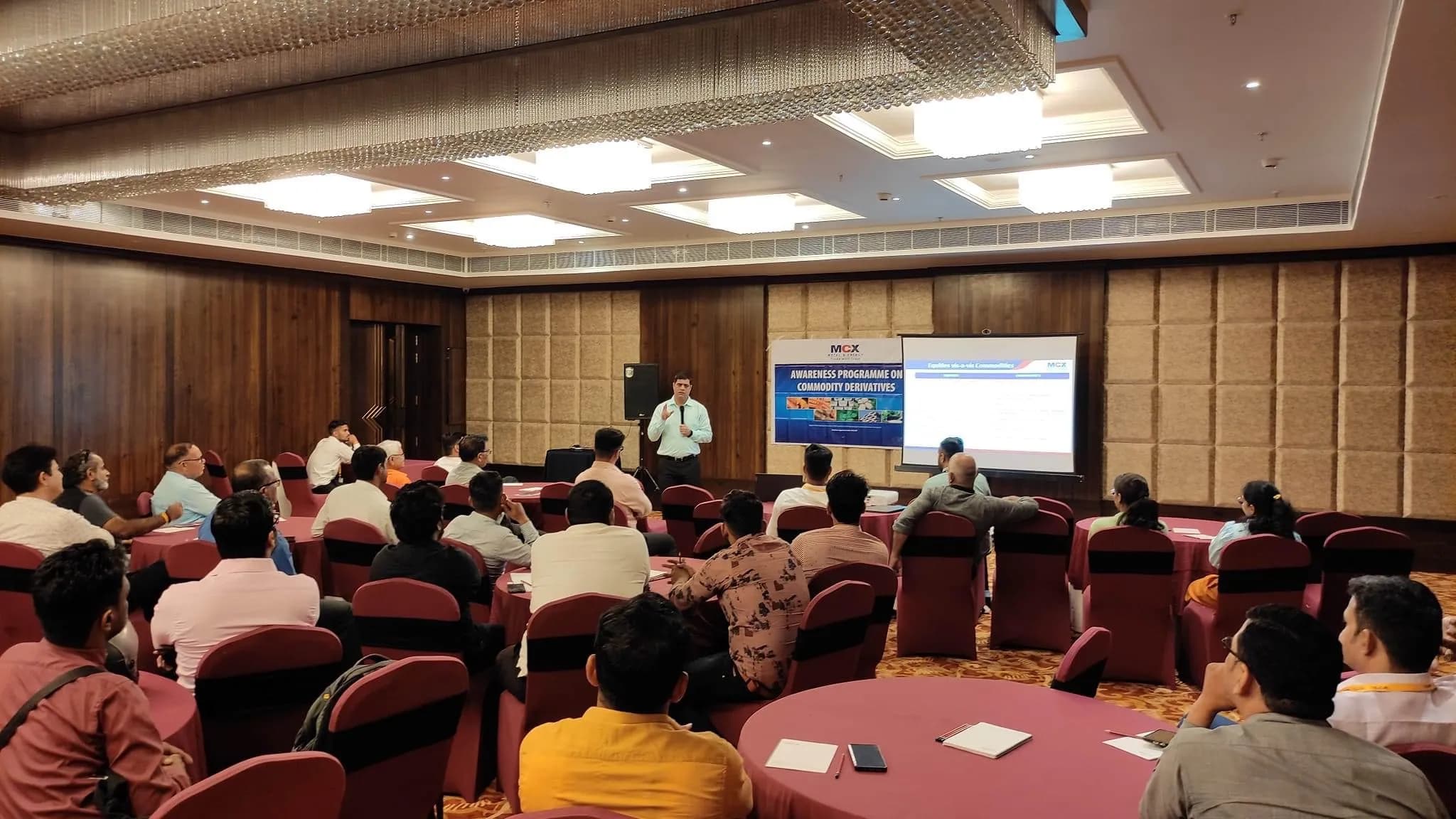 Seminar on Learn the Art of Currency & Commodity Trading